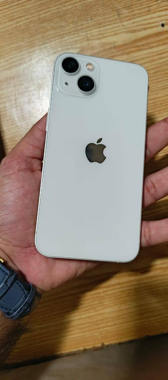 Apple iPhone 13 7