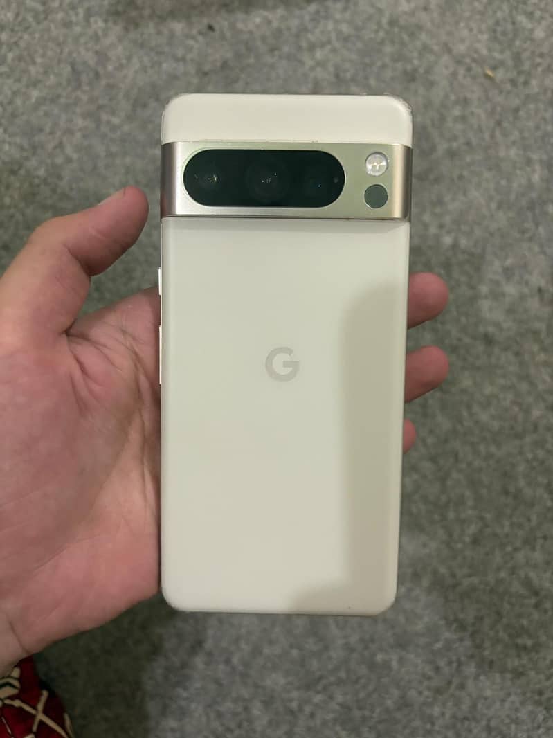 Google Pixel 8 Pro 1