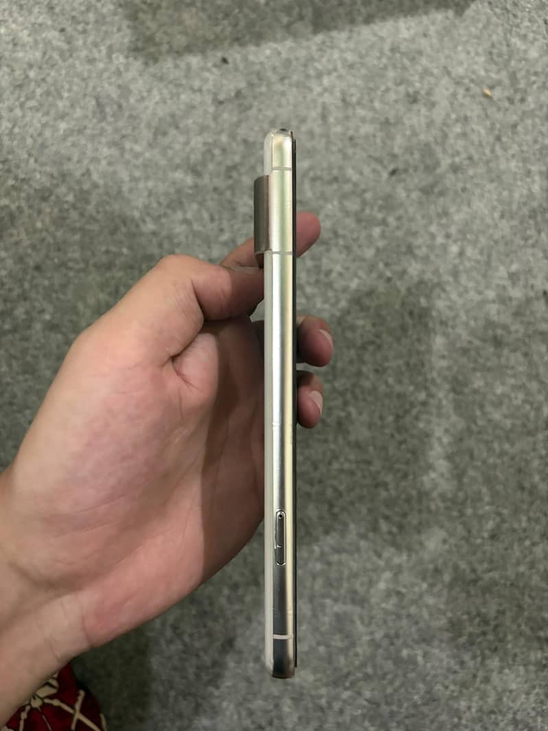 Google Pixel 8 Pro 4