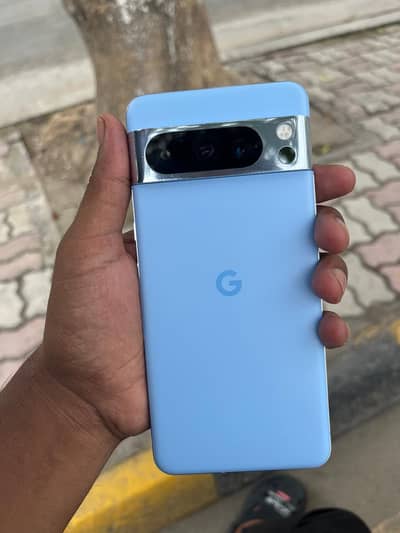 Google Pixel 8 Pro