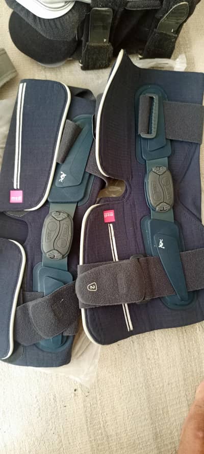 Medi Hinged knee Orthosis