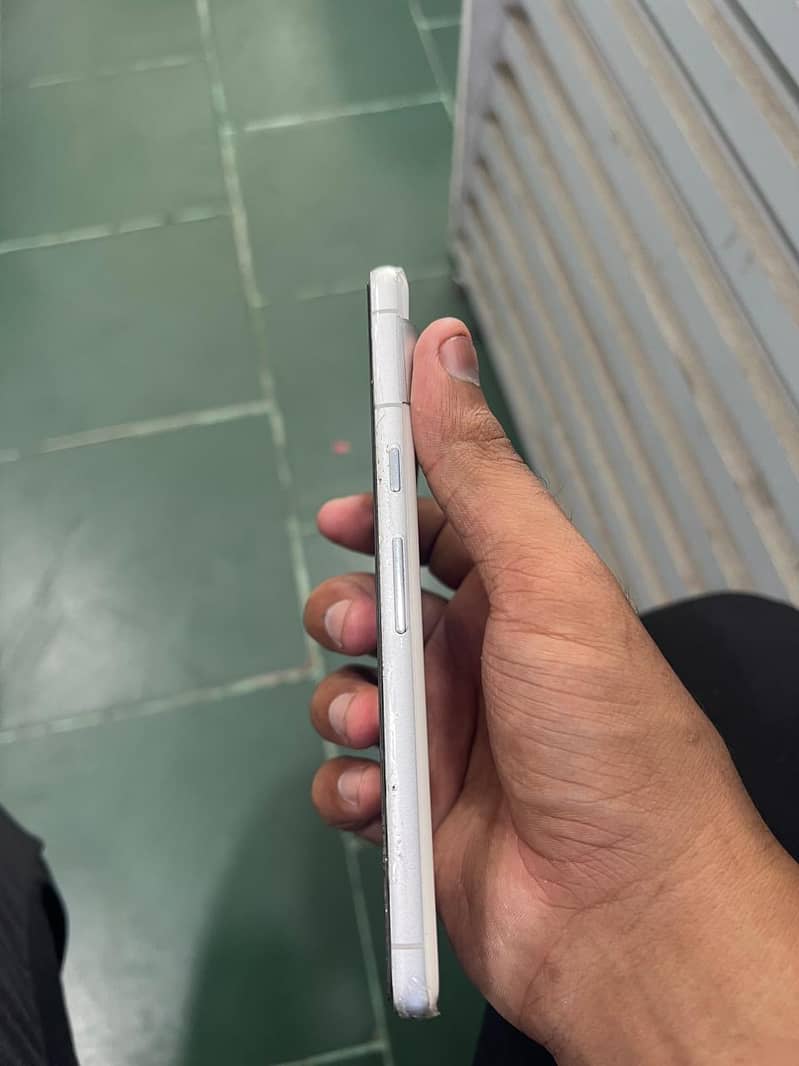 Google Pixel 7 5