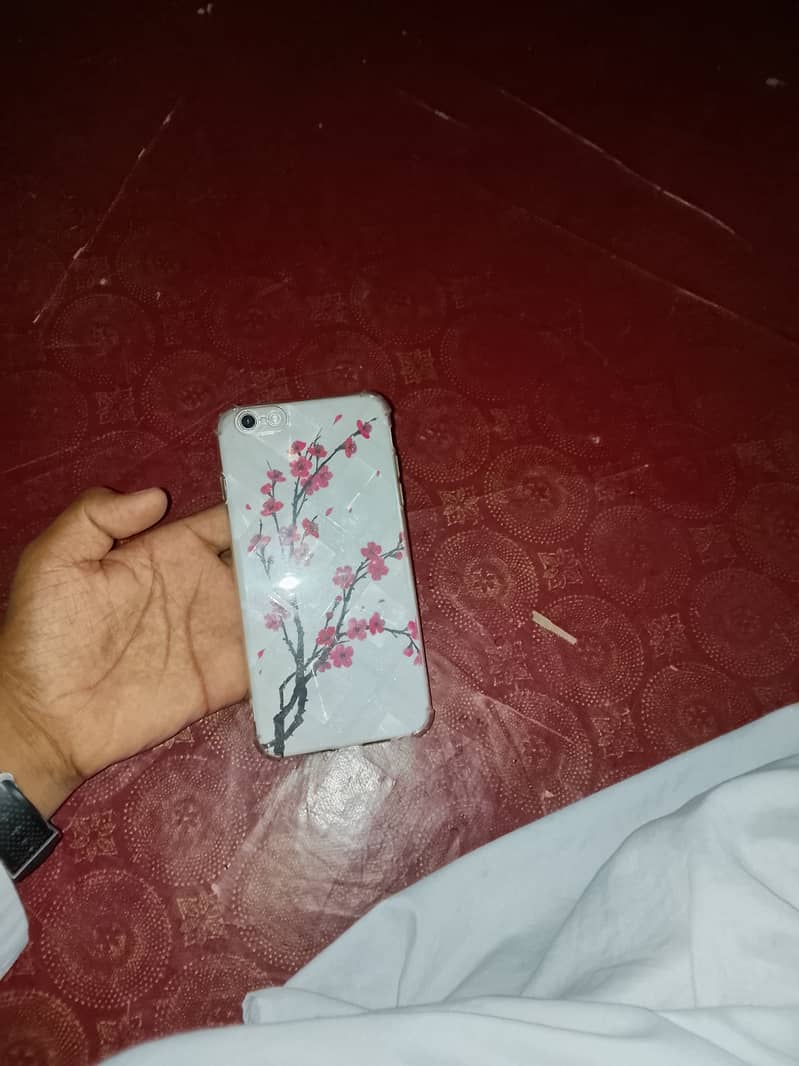 Apple iPhone 6S Plus 0