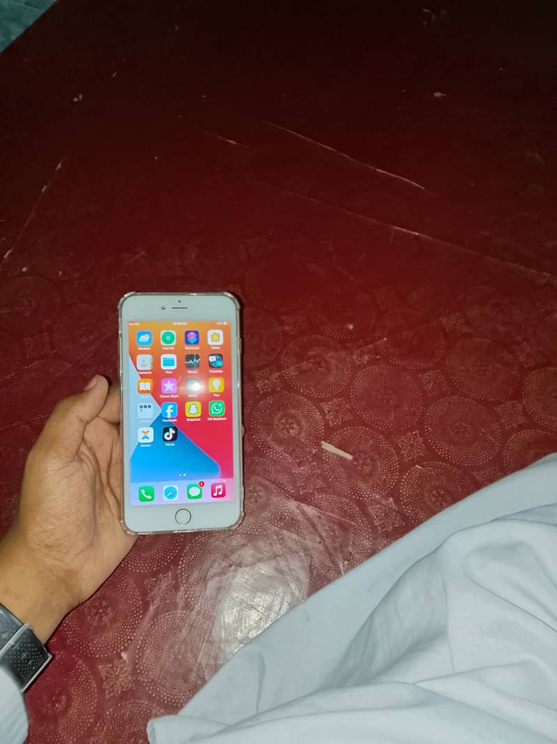 Apple iPhone 6S Plus 1