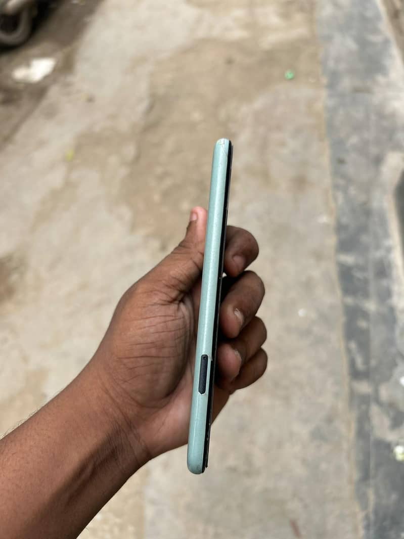 Google Pixel 5 3