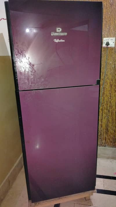 DAWLANCE REFRIGERATOR - FRIDGE - REFLECION PURPLE COLOR GOOD COOLING
