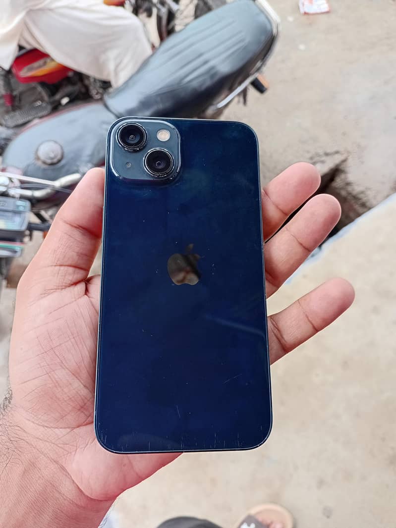 Apple iPhone 13 URGENT SALE 0
