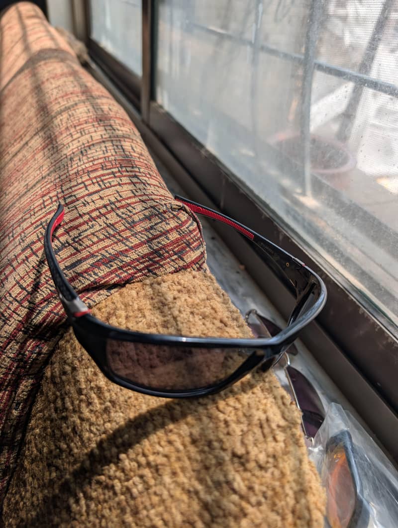 Sun  glasses. 3