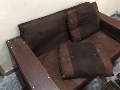 2 Seater Drawing Room Sofa