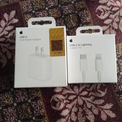 iphone 20w Fast charger with cable open box (used only one time)