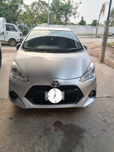 Toyota Aqua 2015