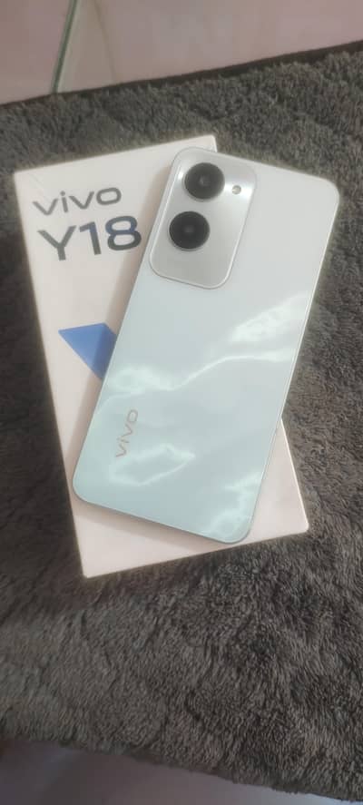VIVO Y18 4/128 for sale