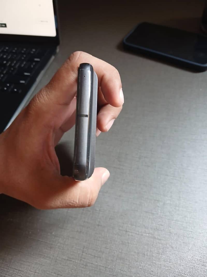 Google Pixel 8 2