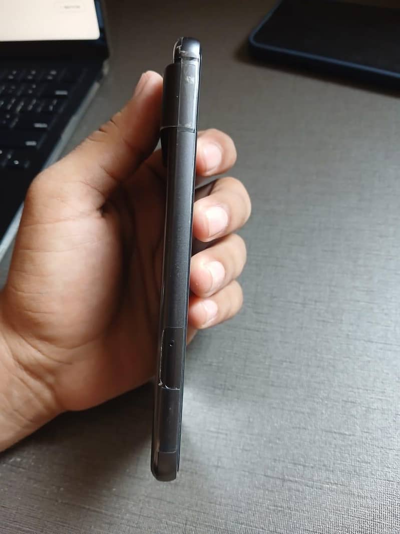 Google Pixel 8 6