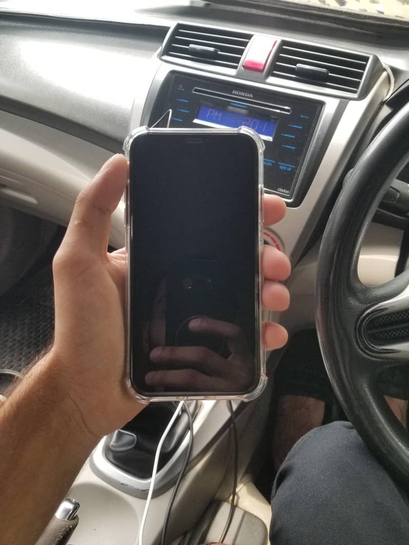 Apple iPhone 11 1