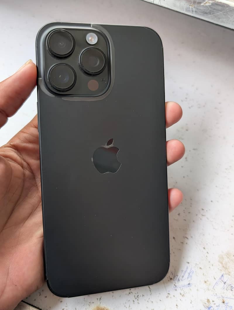 Apple iPhone 16 Pro Max 0