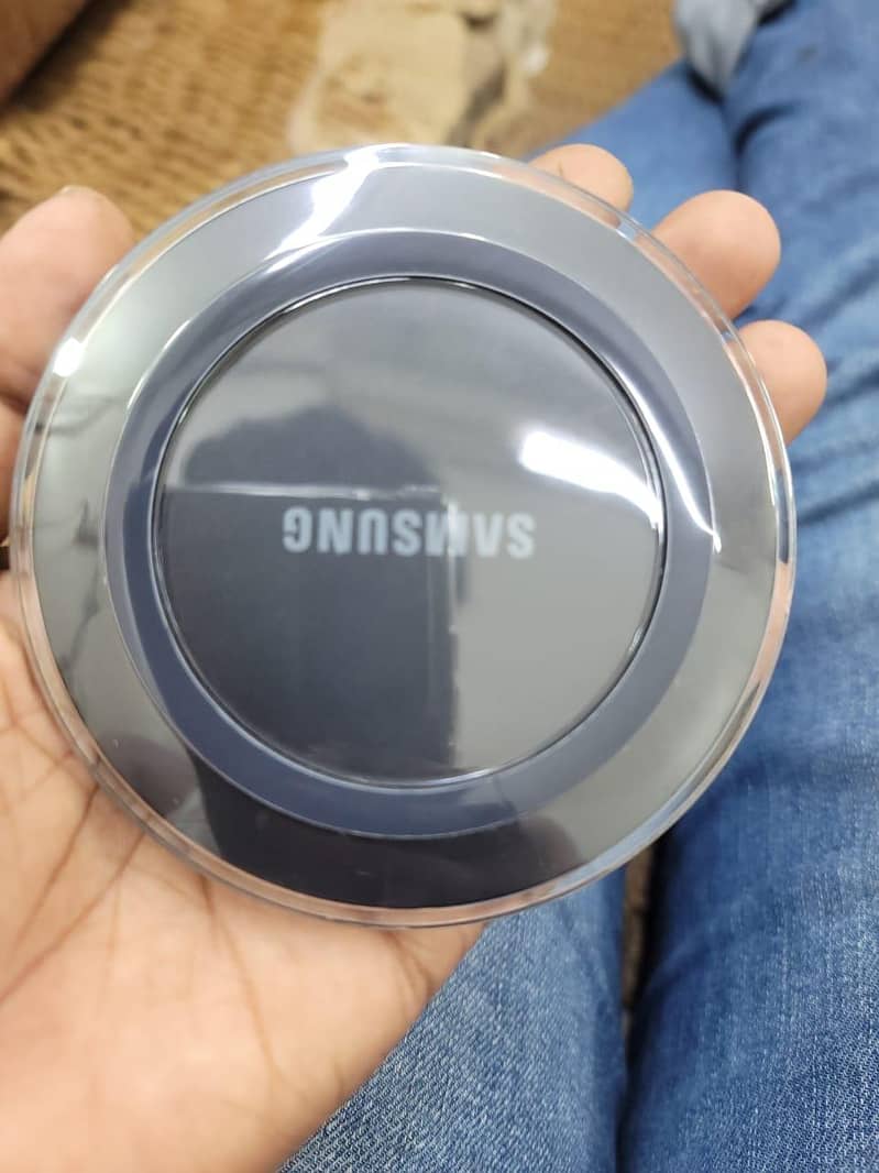 wireless charger 0