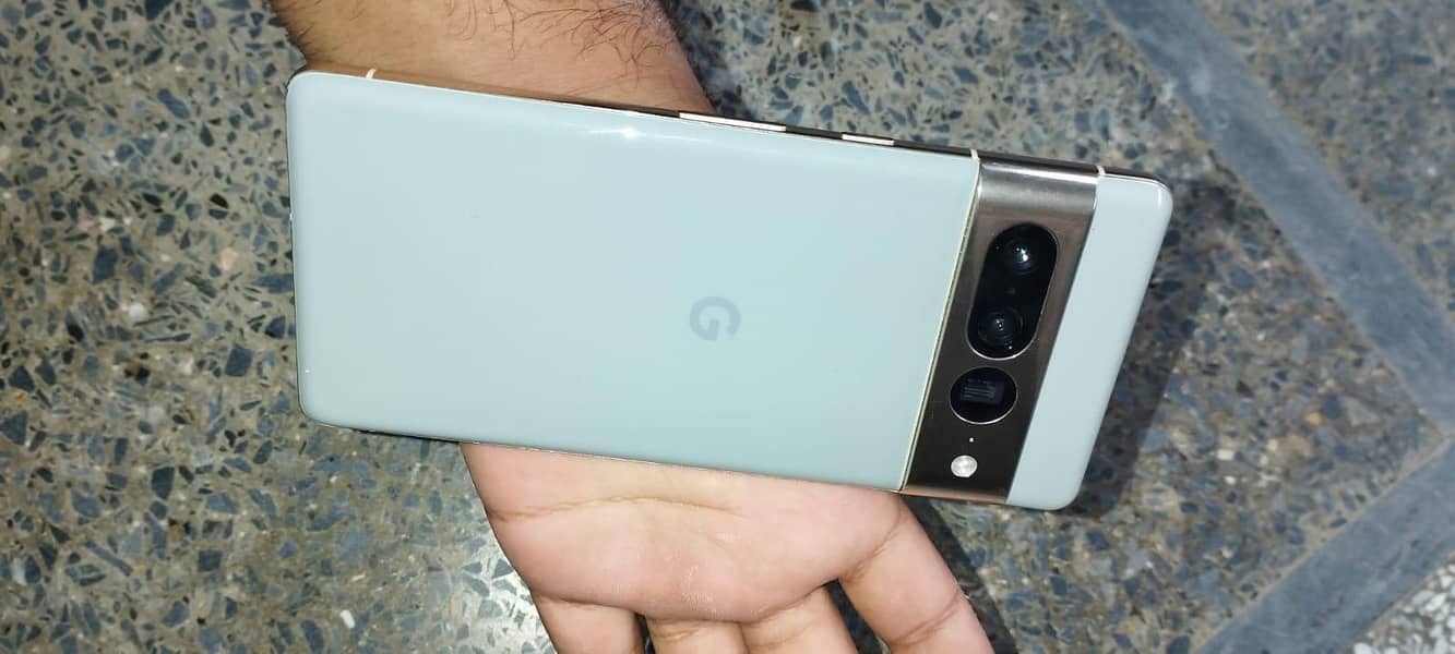 Google Pixel 7 Pro 8