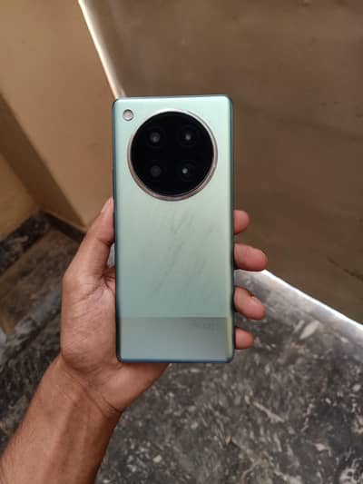 Infinix zero-40^ 108MP camera^ 10/9 condition^ 8/256_ 45w charger+Box