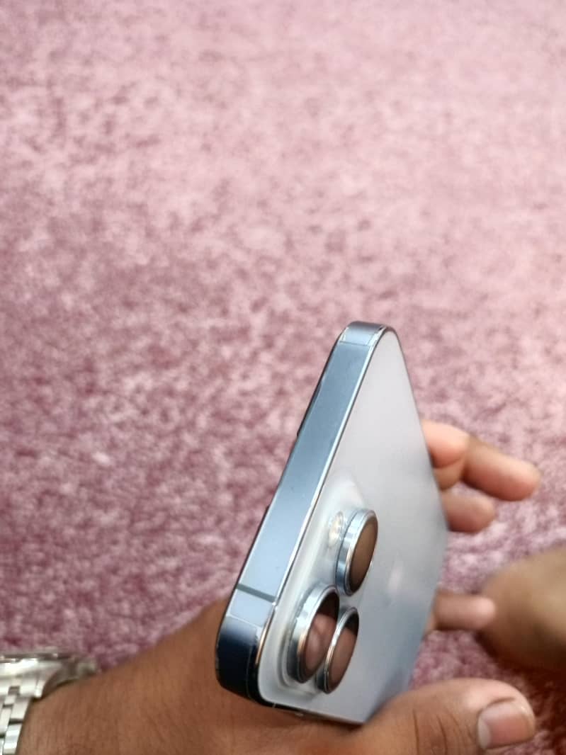 iphone 13 pro 4