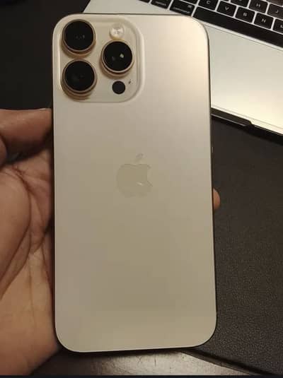 Apple iPhone 16 Pro Max