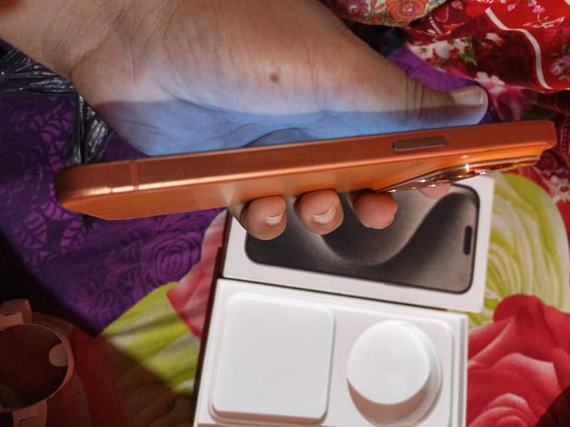 Apple iPhone 15 Pro Max 7