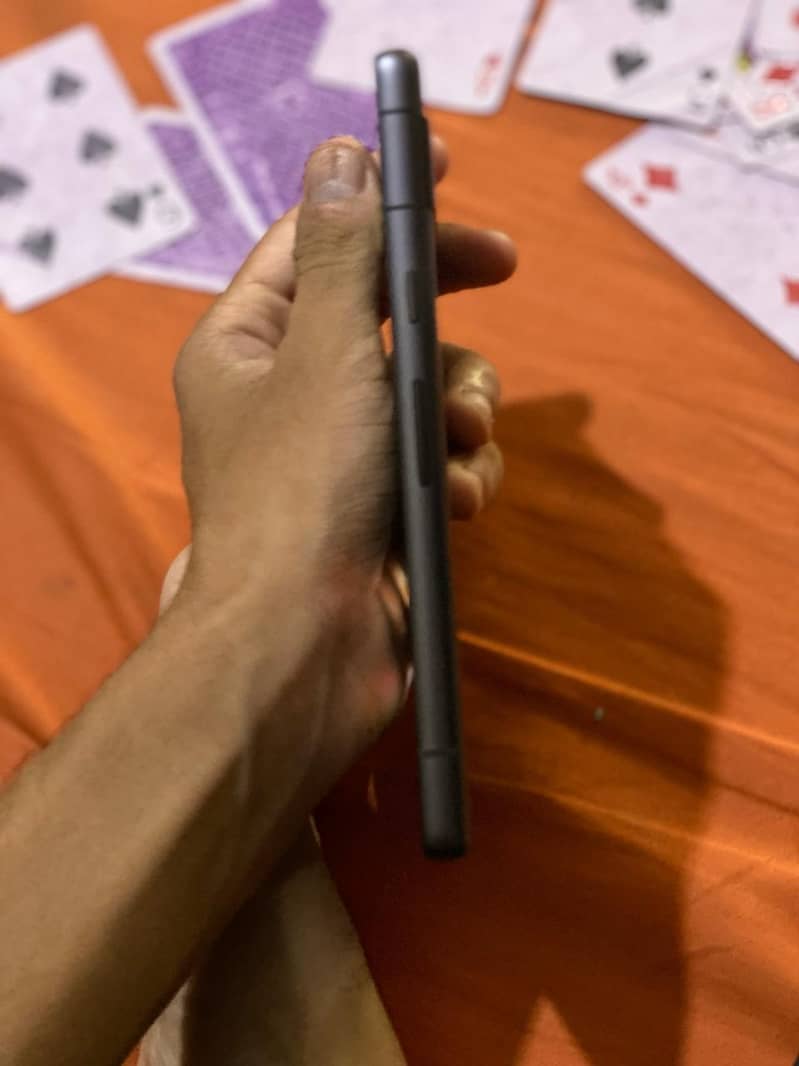 Google Pixel 7a 4
