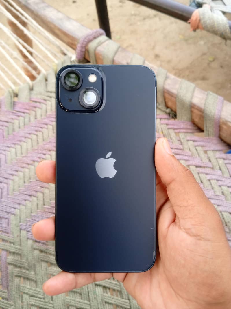 Apple iPhone 13 1