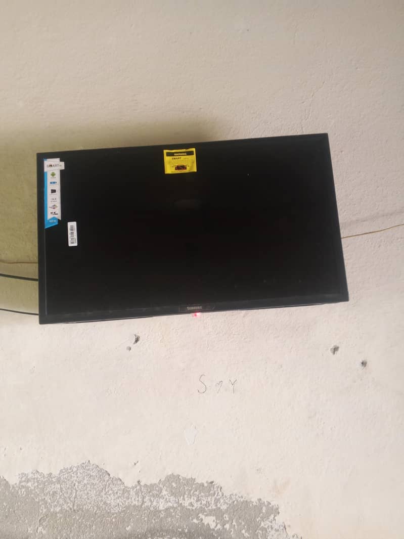 32inch LCD android 2