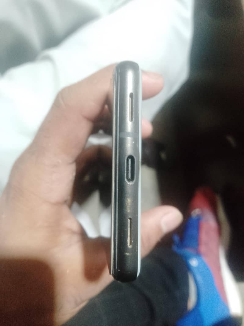 Google Pixel 6a 4