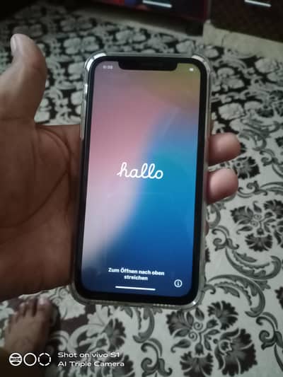 Apple iPhone XR