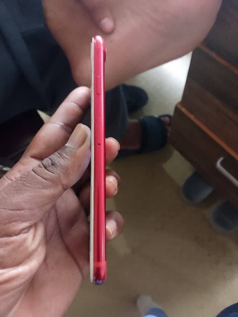 Apple iPhone 7 4