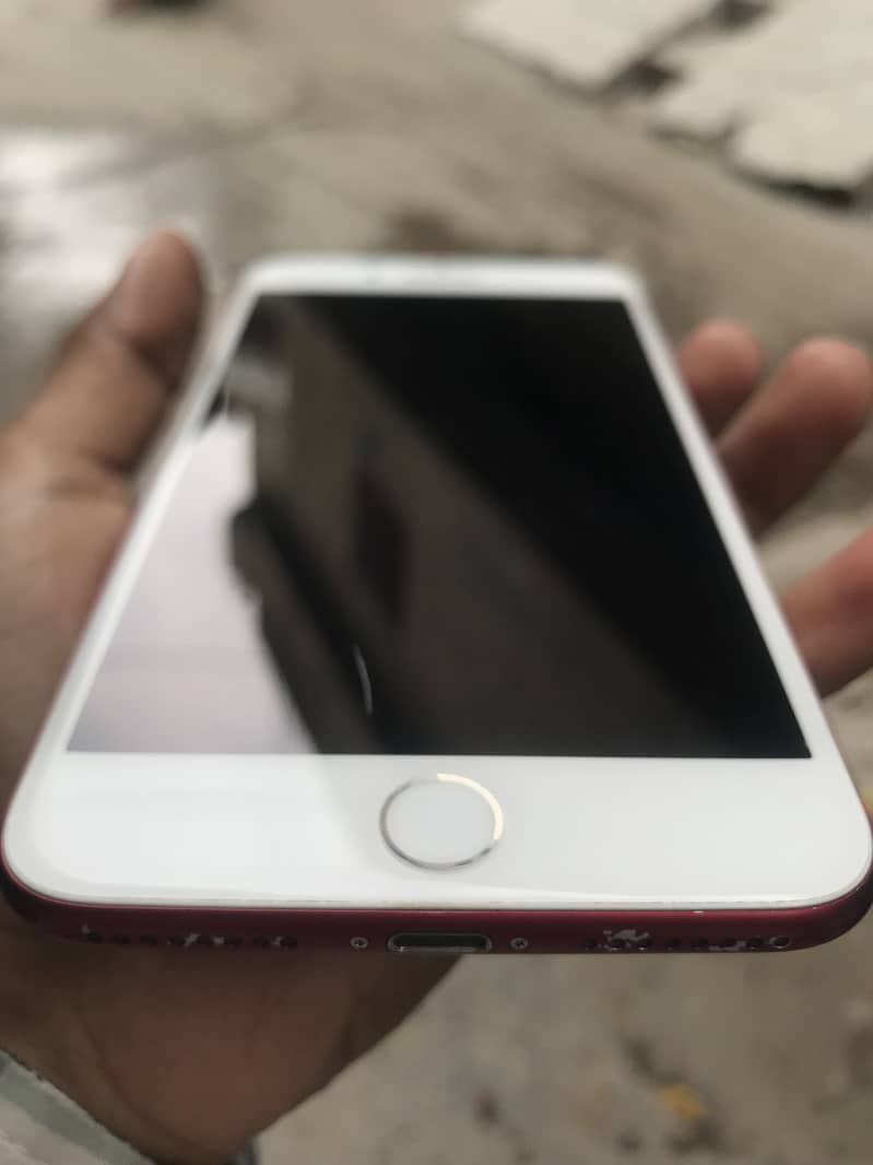 Apple iPhone 7 Plus 0