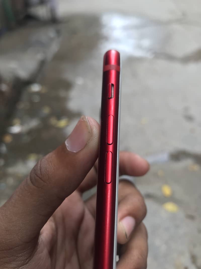 Apple iPhone 7 Plus 11