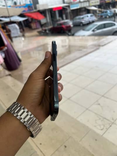 Iphon 12pro max 128 gp all ok 10 by 10 water pack batri hallt 98