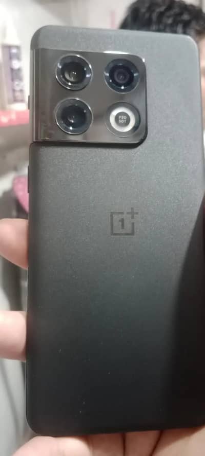 Mujhe OnePlus 10 pro ka panel chahye