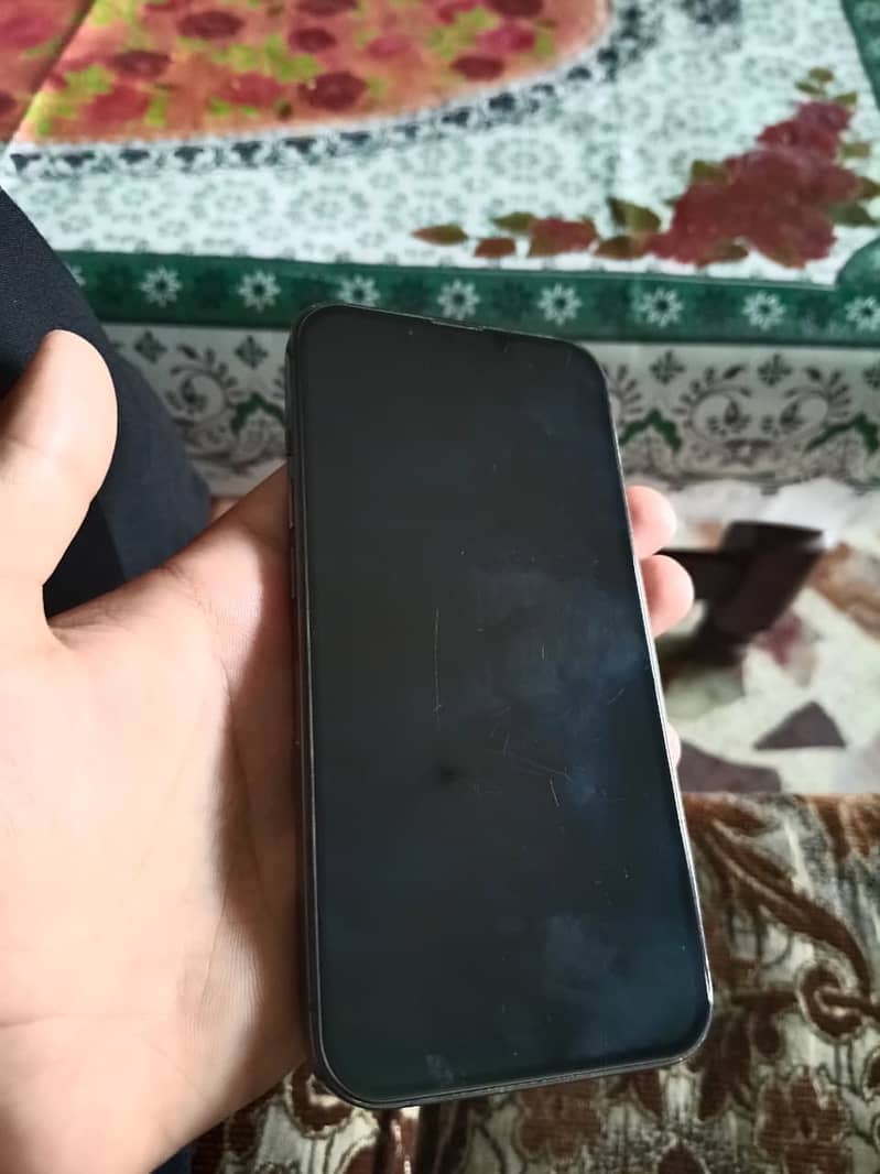 Apple iPhone 13 Pro 4