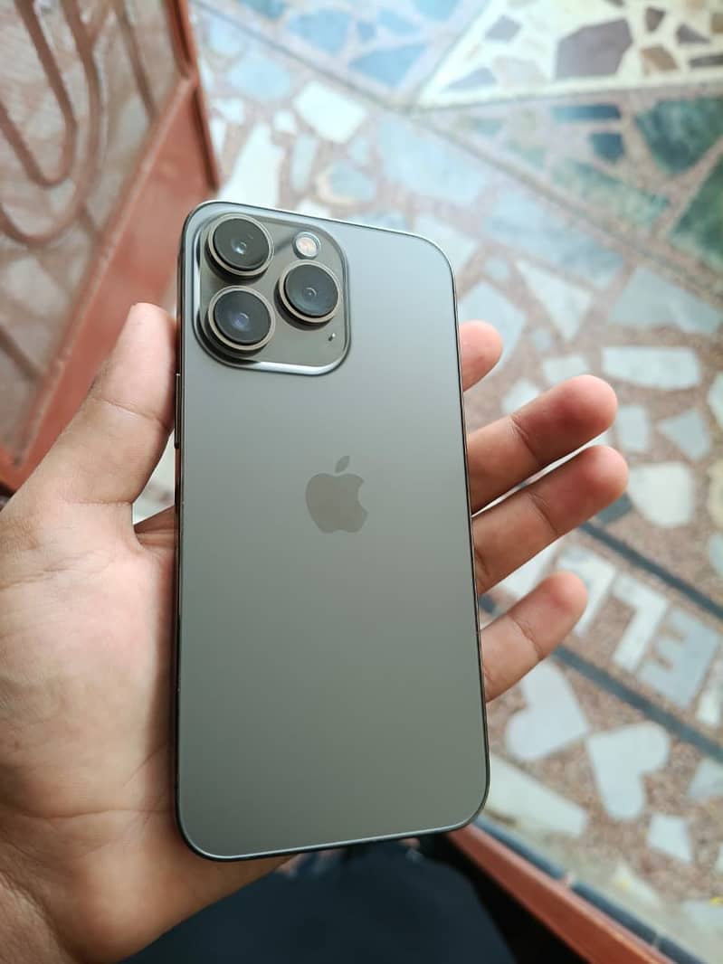 Apple iPhone 13 Pro 9