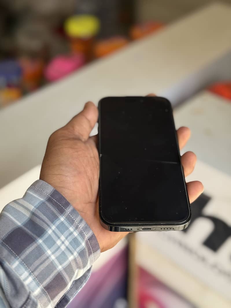 Apple iPhone 14 Pro 1