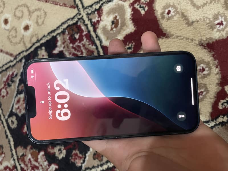 Apple iPhone 13 4