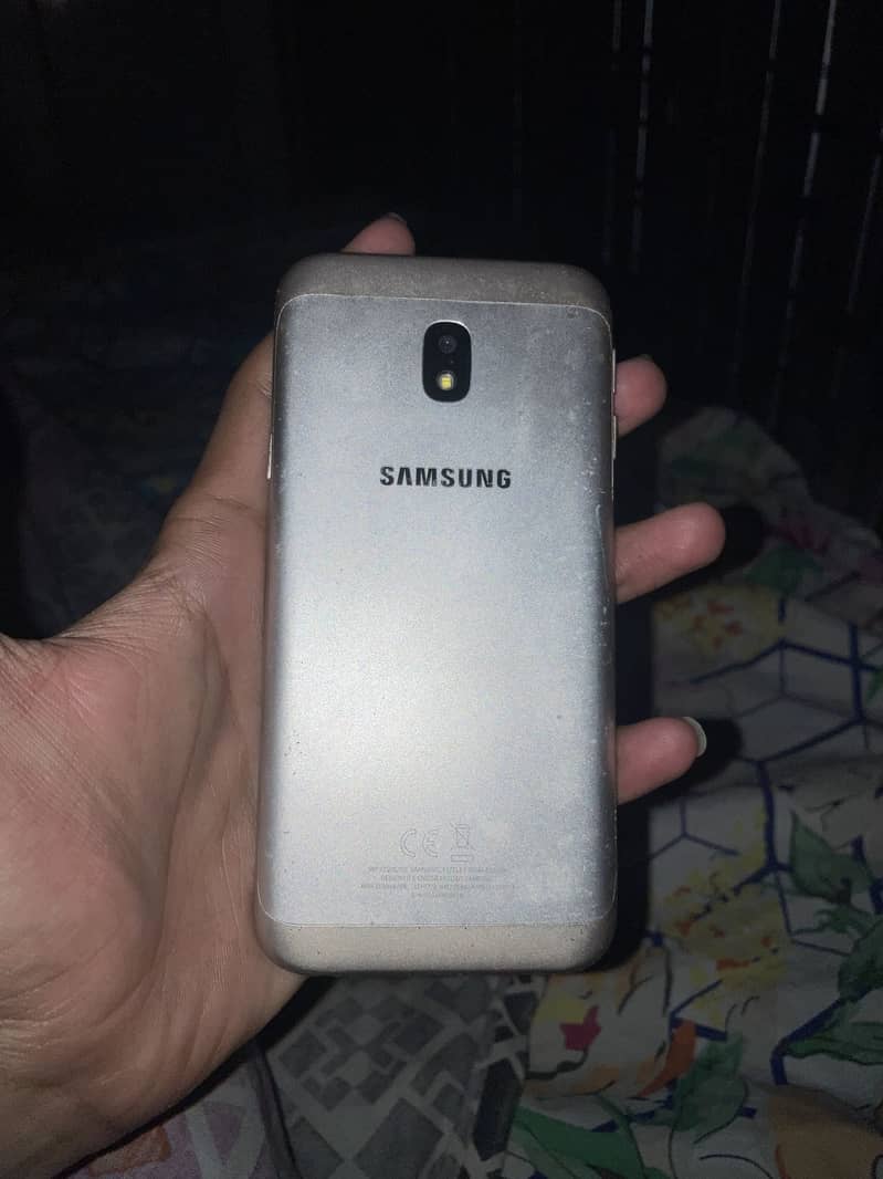 Samsung J3 pro 1