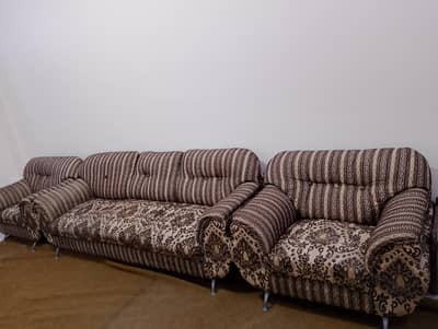 5-Seater Sofa Set – Good Condition