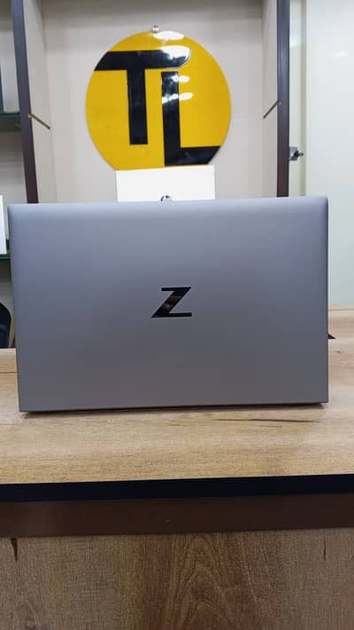 HP ZBook Firefly 14 Series | Core i7 G7 & G8 | 16 - 8 RAM/256 - 512SSD