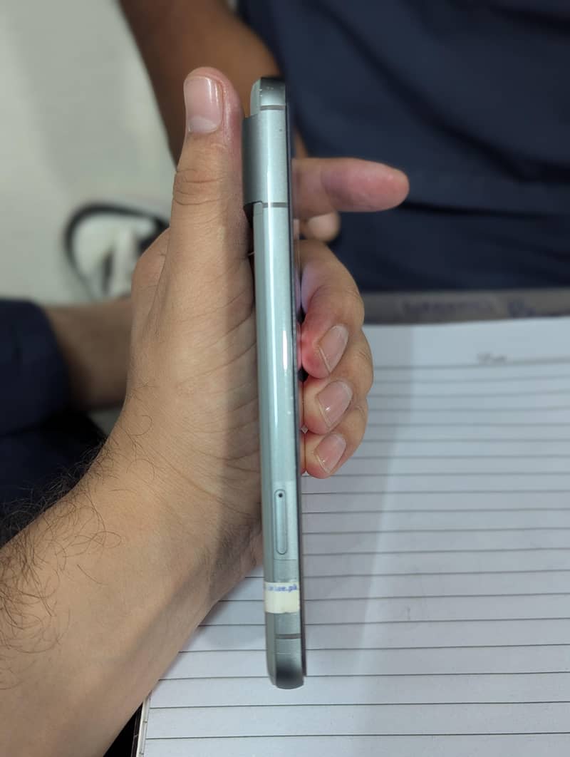 Google Pixel 8 3