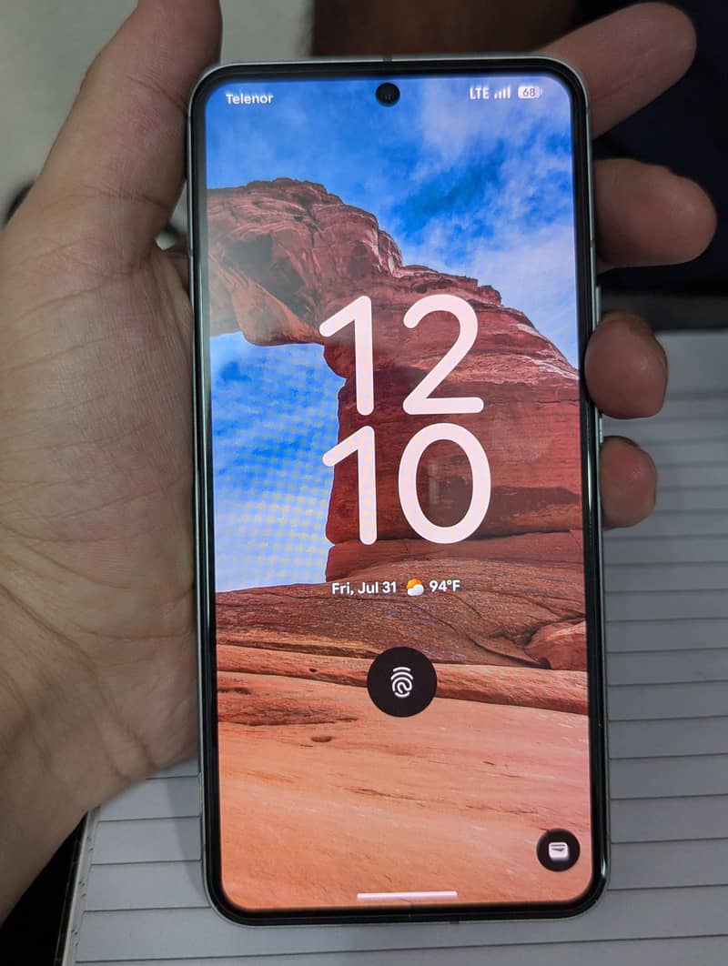 Google Pixel 8 5