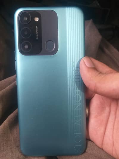 Tecno Spark 8C
