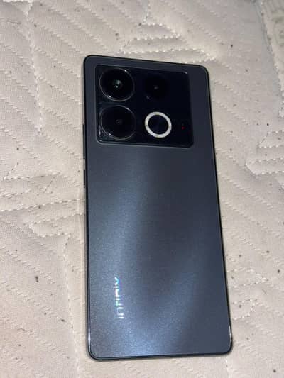 Infinix Note 40
