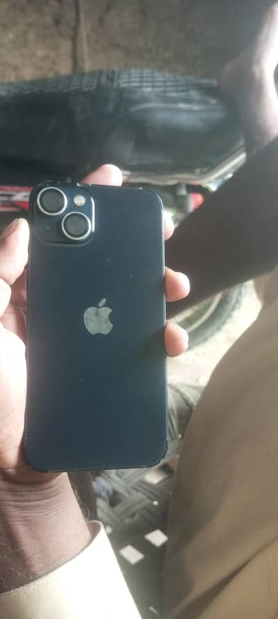 Apple iPhone 13