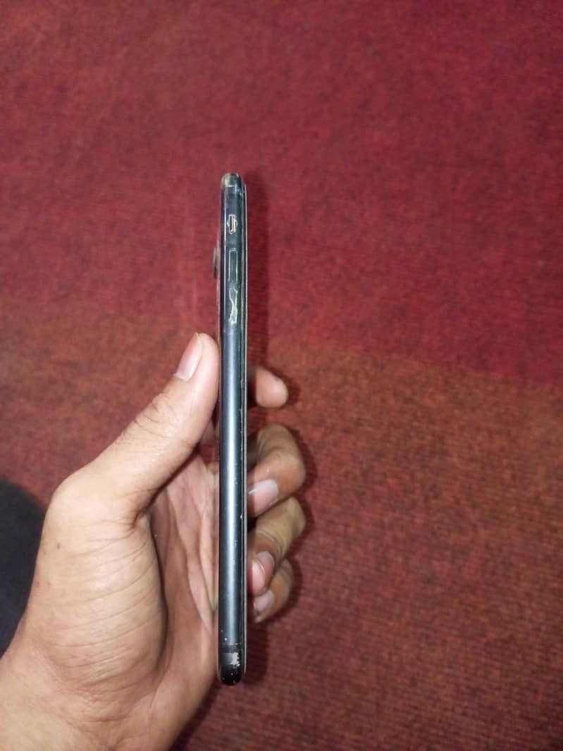 Apple iPhone 7 plus 2