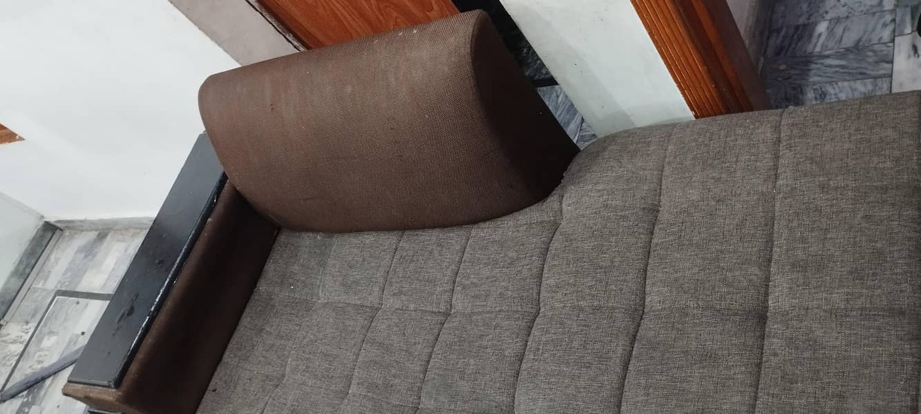sofa seet 3 seter 2